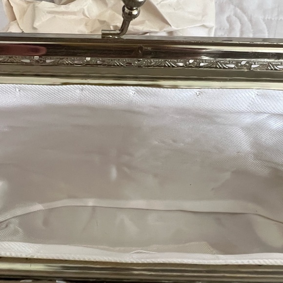 Beautiful Japanese Beaded Clutch - Picture 8 of 9